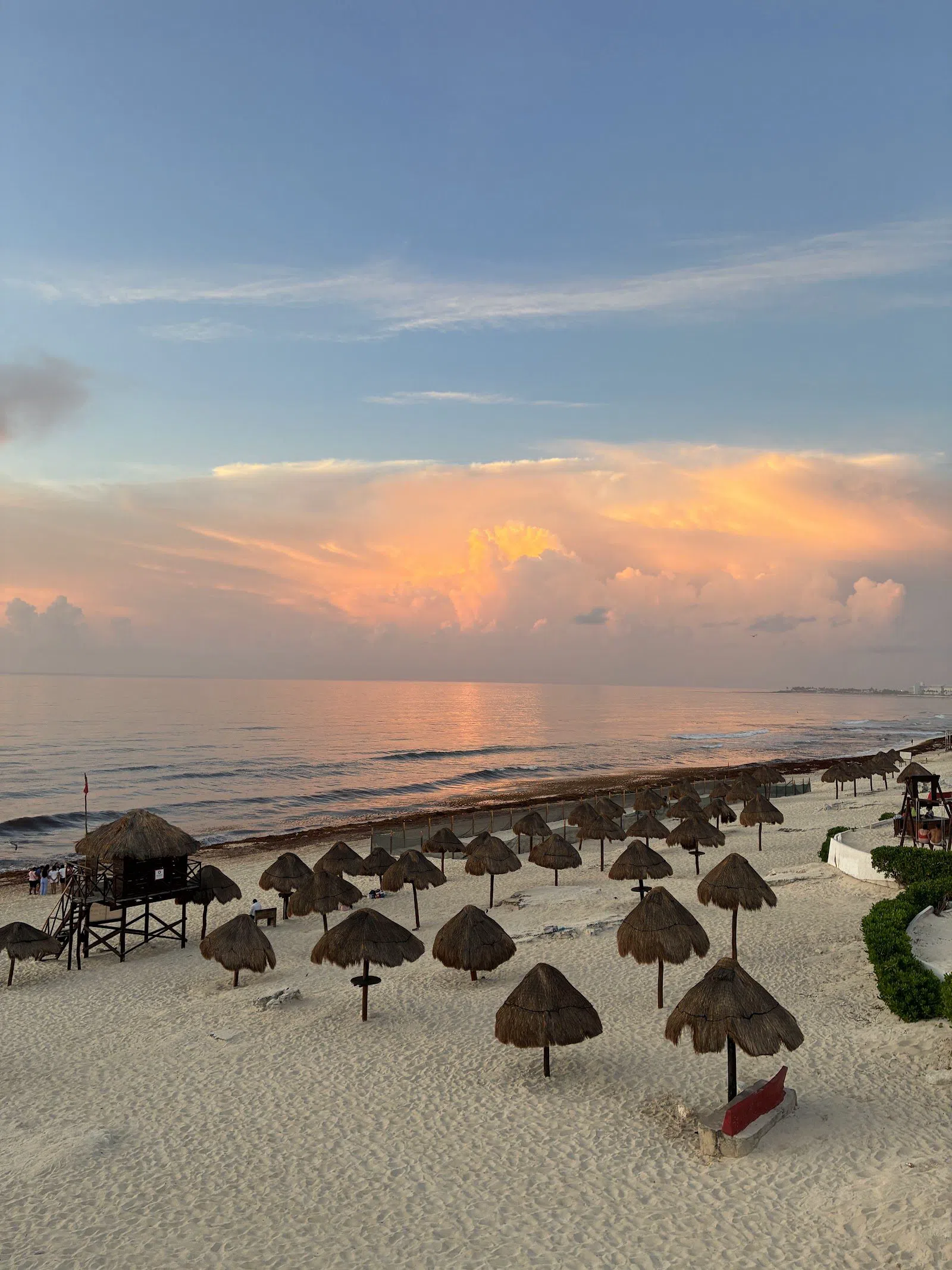 Playa Delfines (El Mirador), Cancun